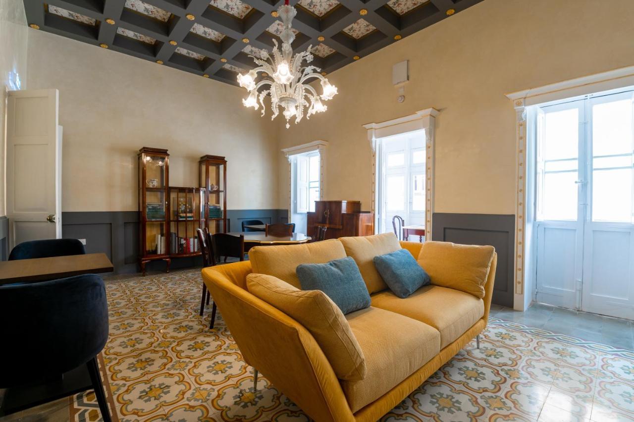 Monreal Boutique Townhouse - R024Rm4 Hotell Paola Exteriör bild